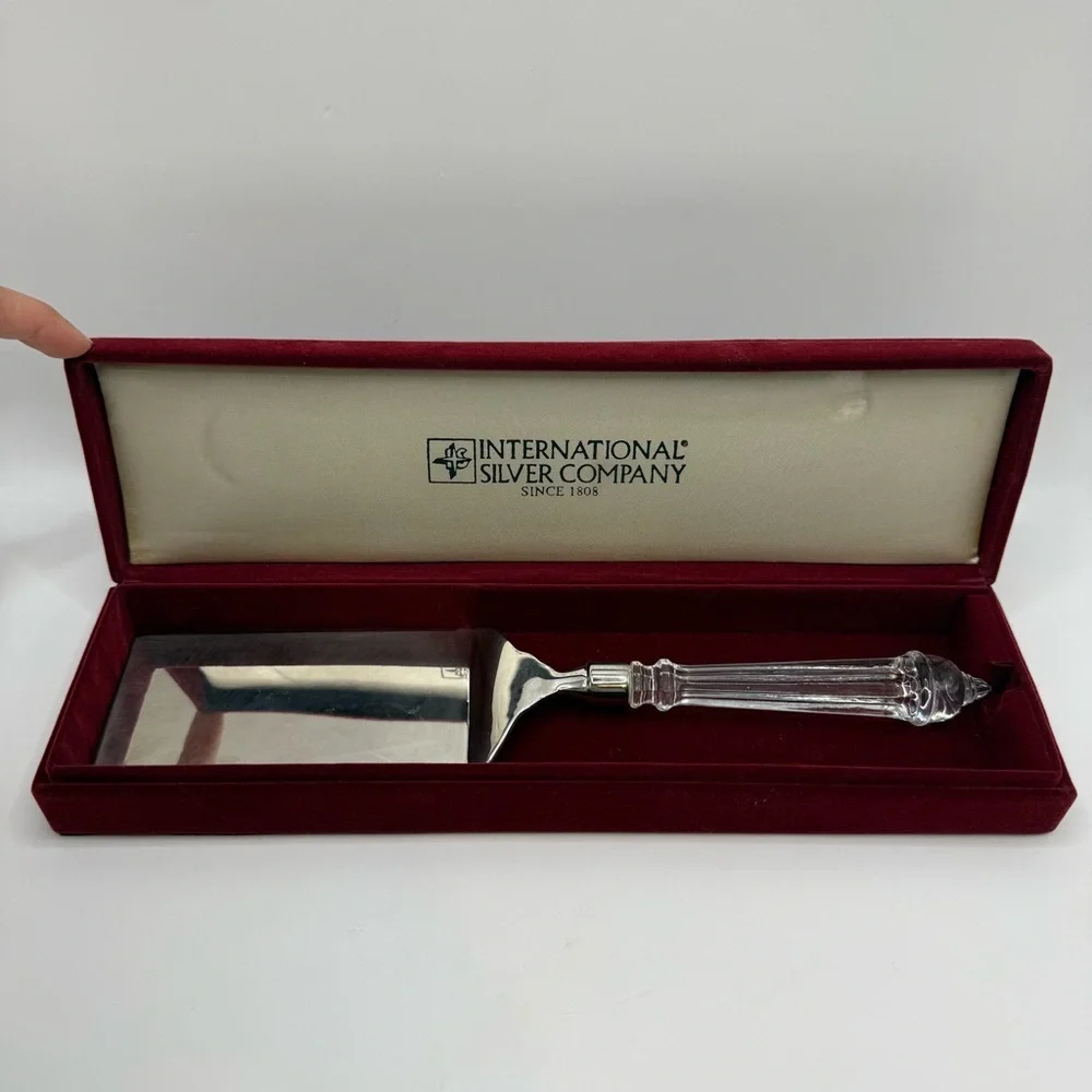 International Silver Compny Silver Plated Lasagna Server Glass Handle 12